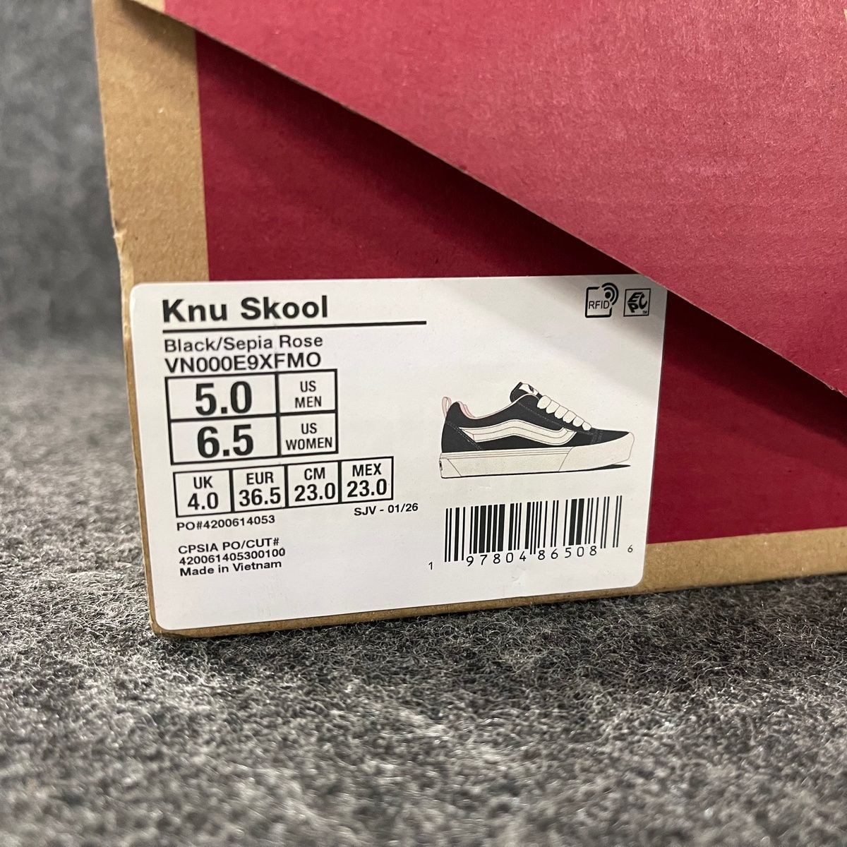 VANS Knu Skool Retro Chunky Shoe Unisex Size US M5/W6.5 Black/Rose