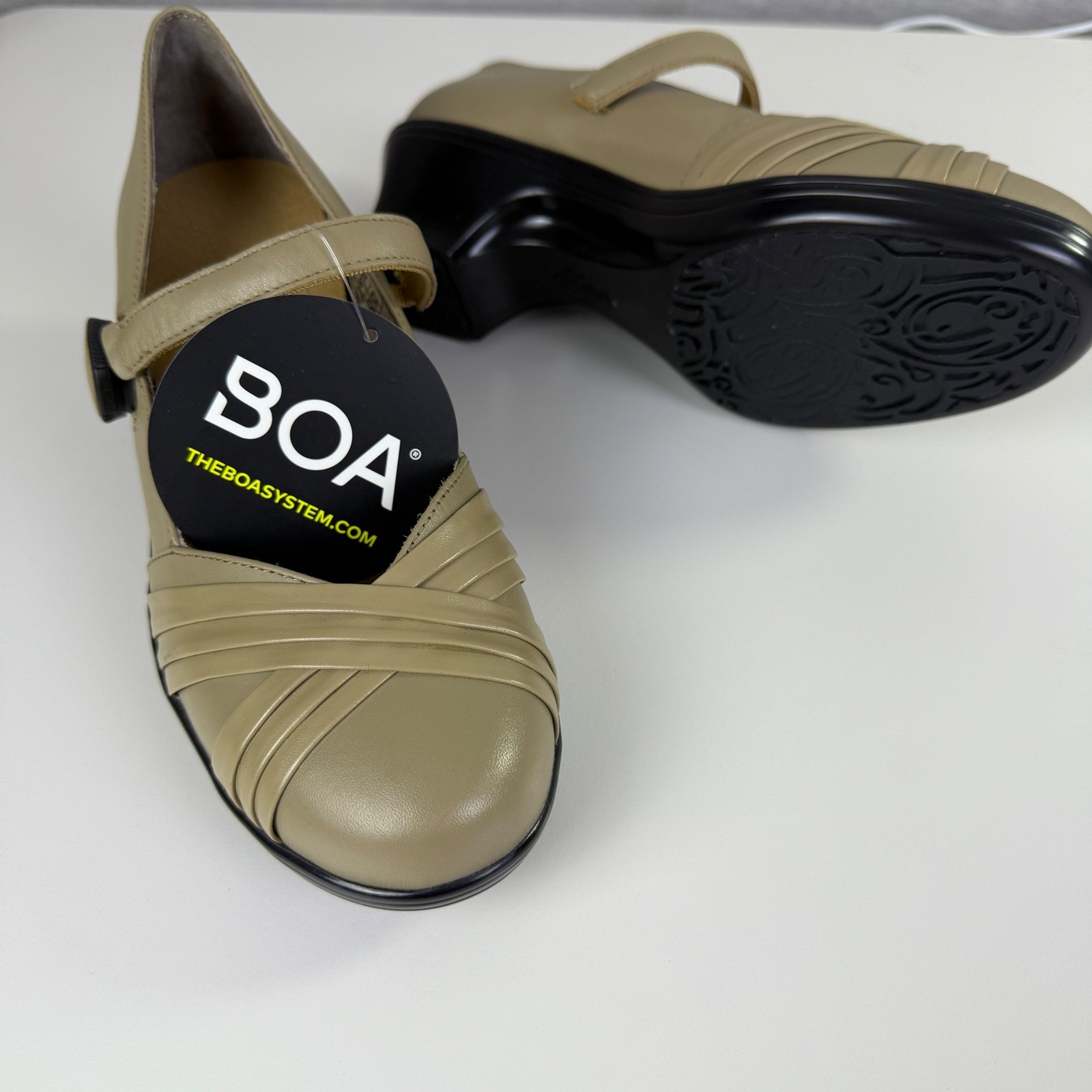 Dr. Comfort Cindee Leather Mary Jane Shoes BOA Adjustable Beige Comfort 7.5M