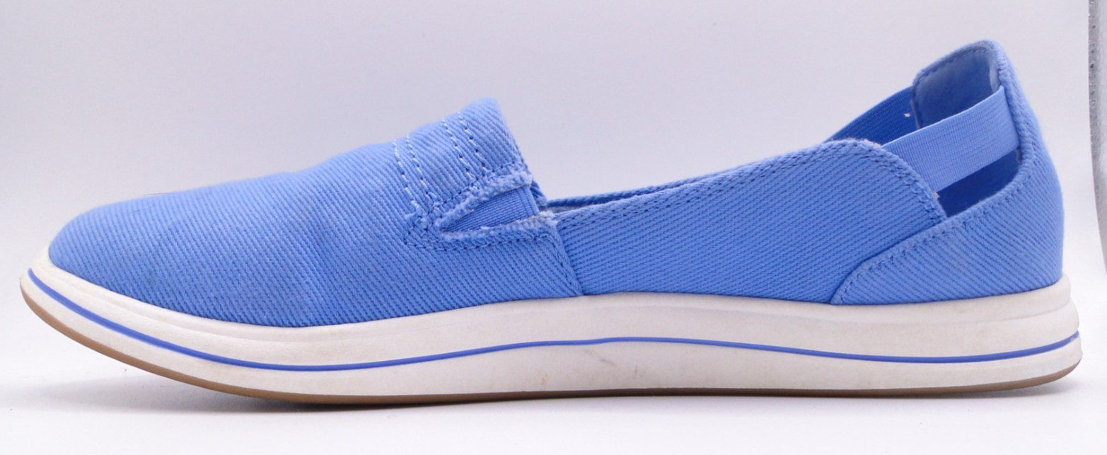 Clarks Shoes Women’s 8.5 W Breeze Step Cloudsteppers Canvas Slip On Light Blue