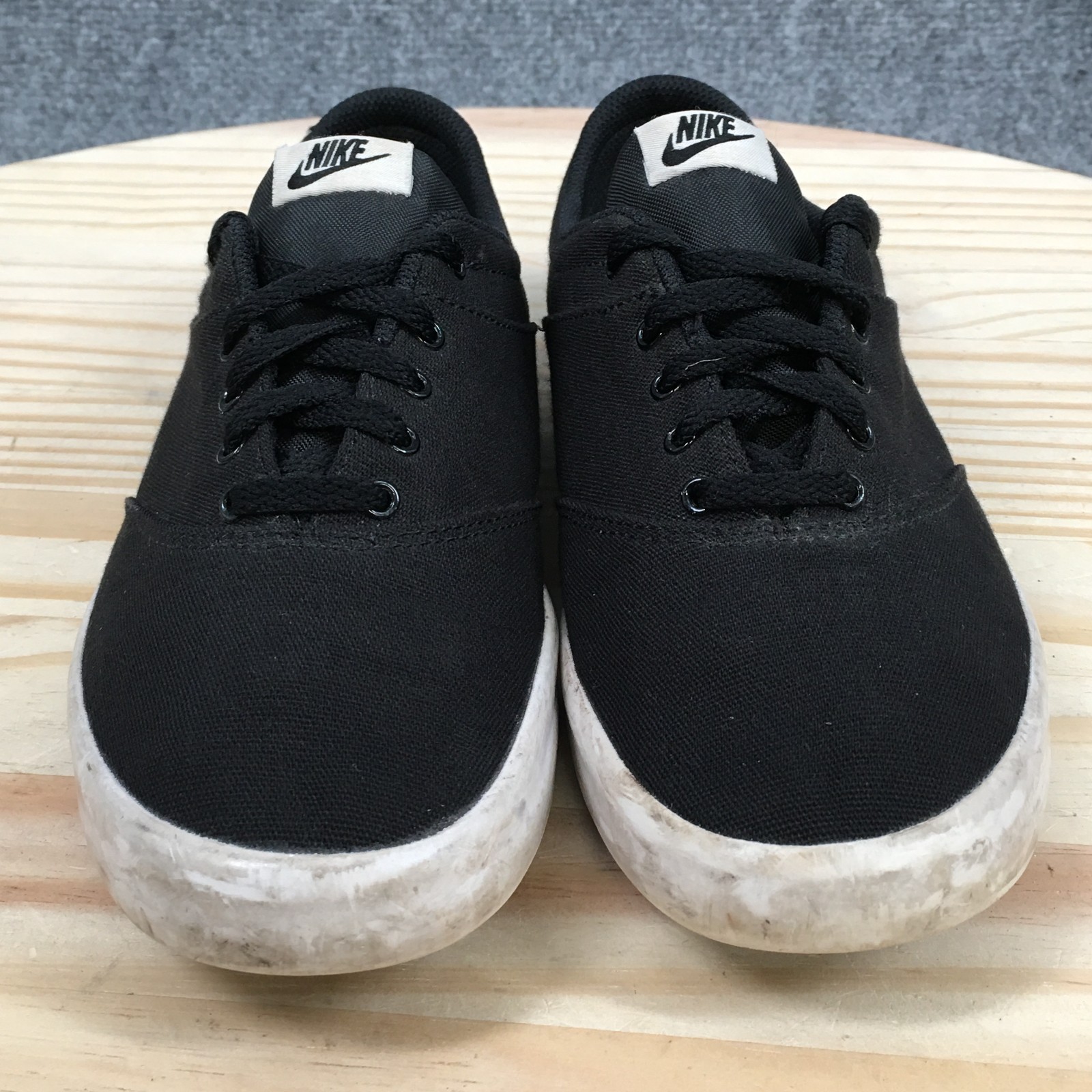 Nike Mini Sneaker Womens 7 Black White Low Lace Up Canvas Casual 724747-010