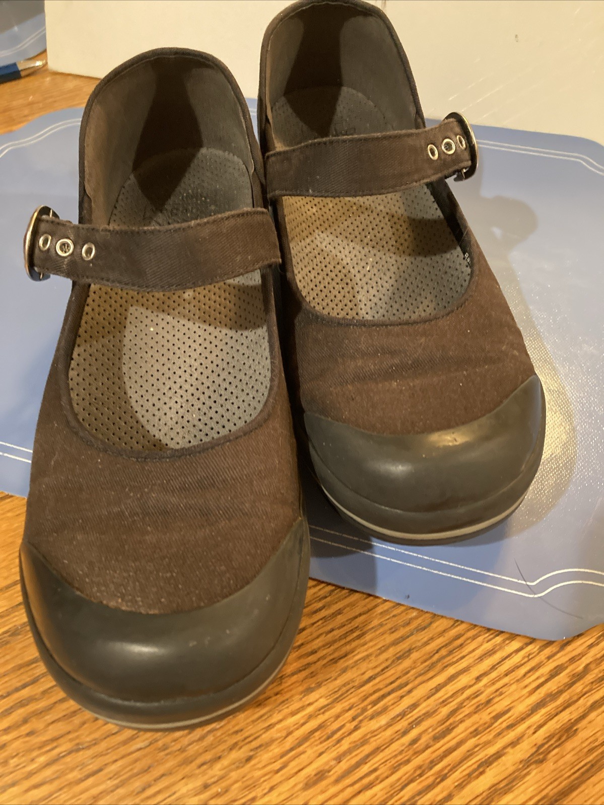 Dansko Mary Jane Valerie Womens Black &Brown Canvas Buckle Shoes Size EU 38