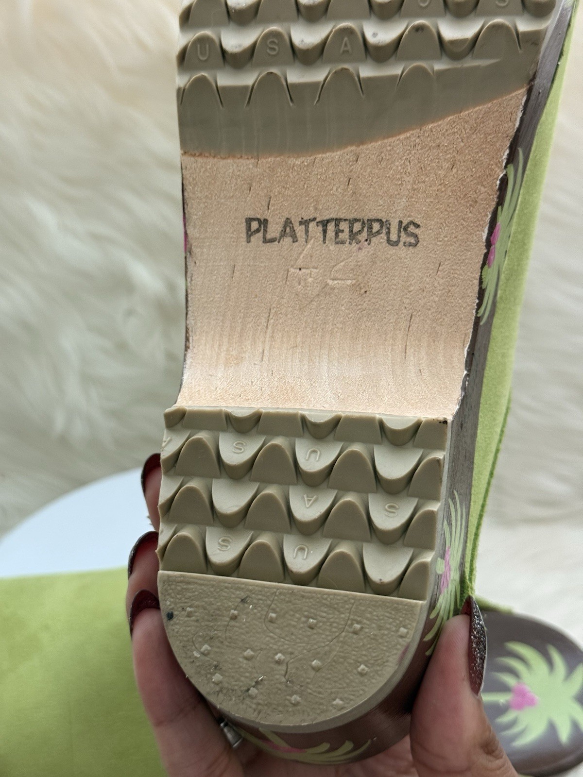 Woman’s Y2K Swedish Style Leather Hand Painted Palm Tree Clogs Size 9-9.5