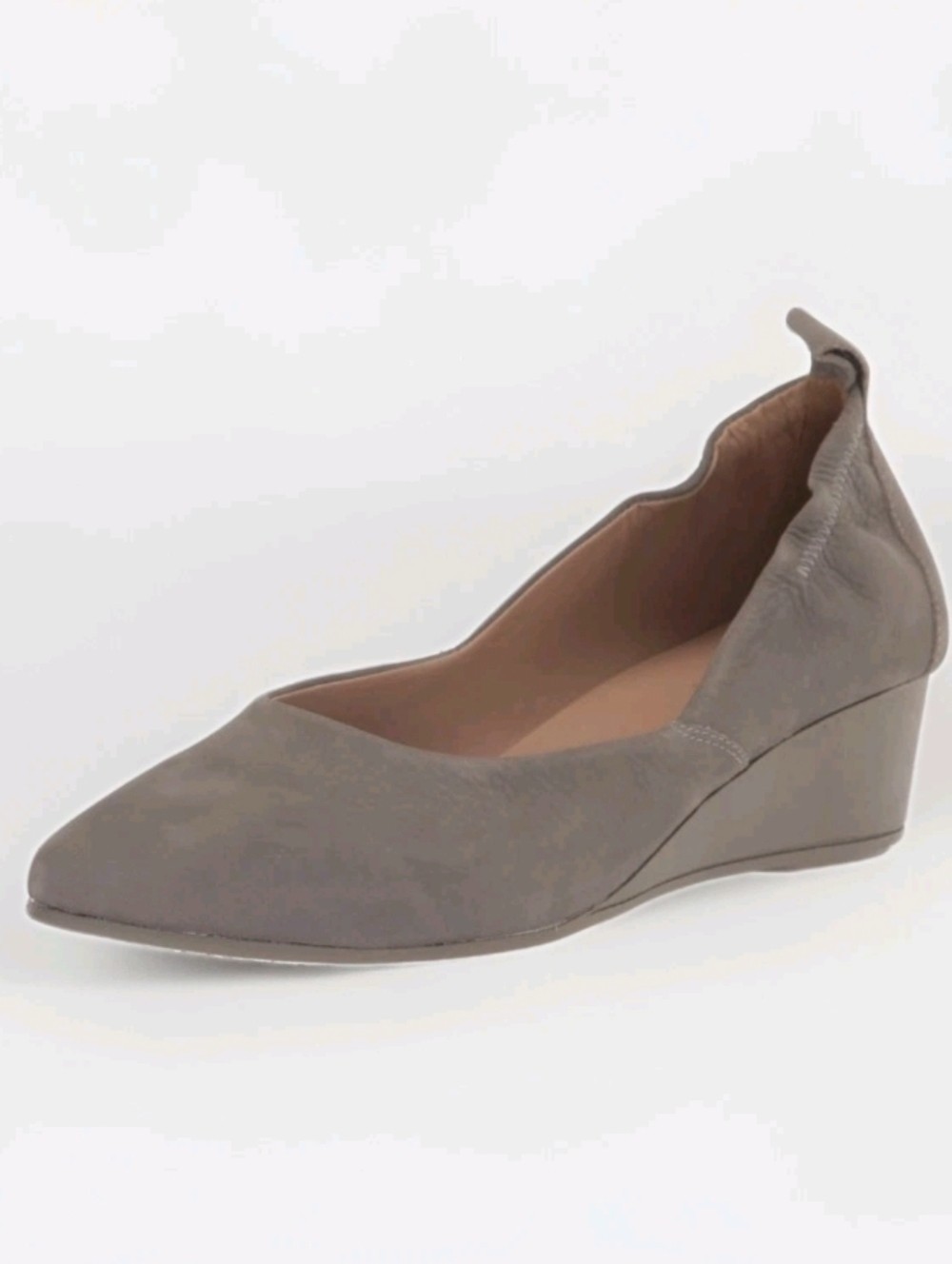 Blondo Etta Ballet Shoes Pointed Toe Low Wedge Taupe Leather Women’s Size 8