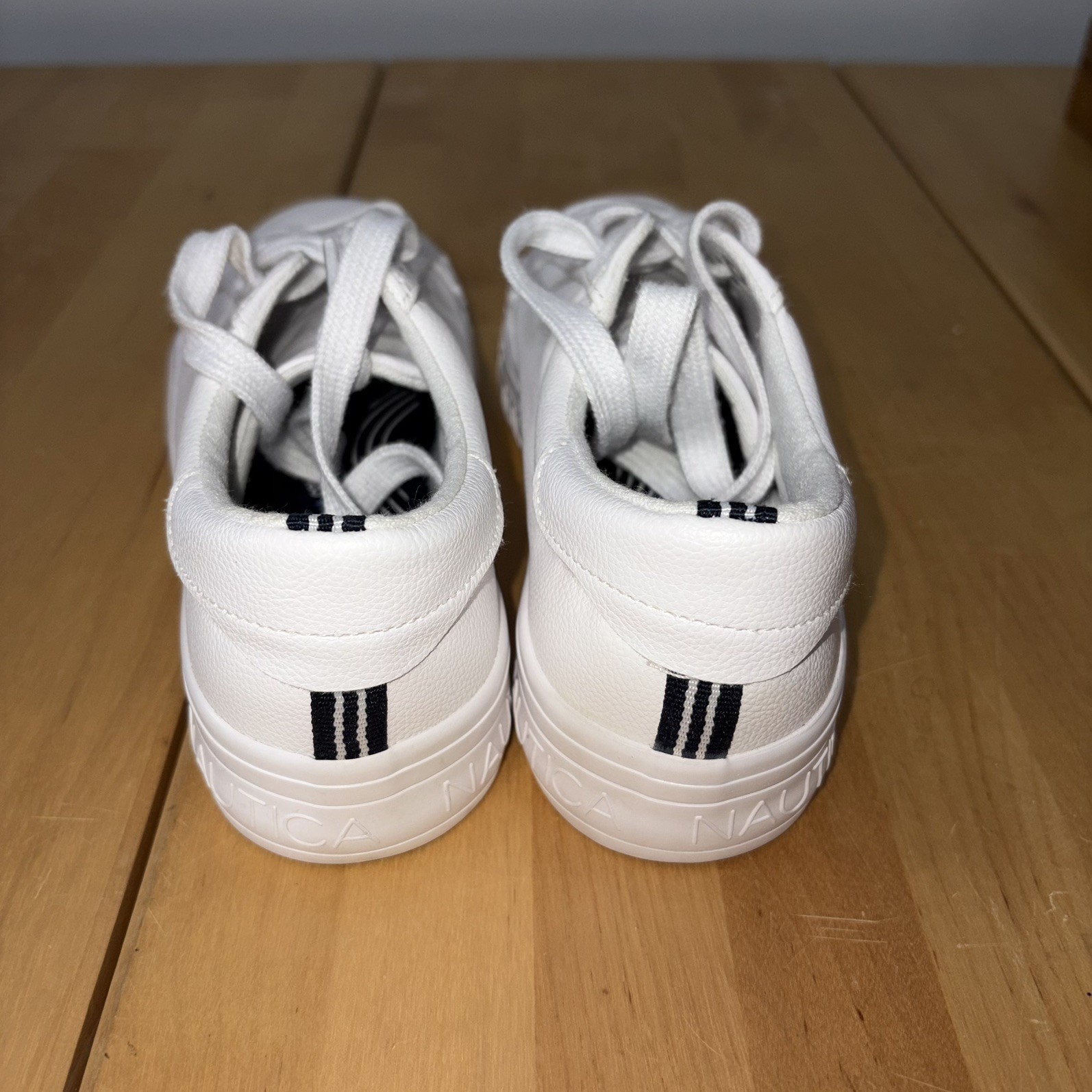 Women’s Nautica AELISA White Navtech Comfort Cushioned Size 7 Sneakers Shoes