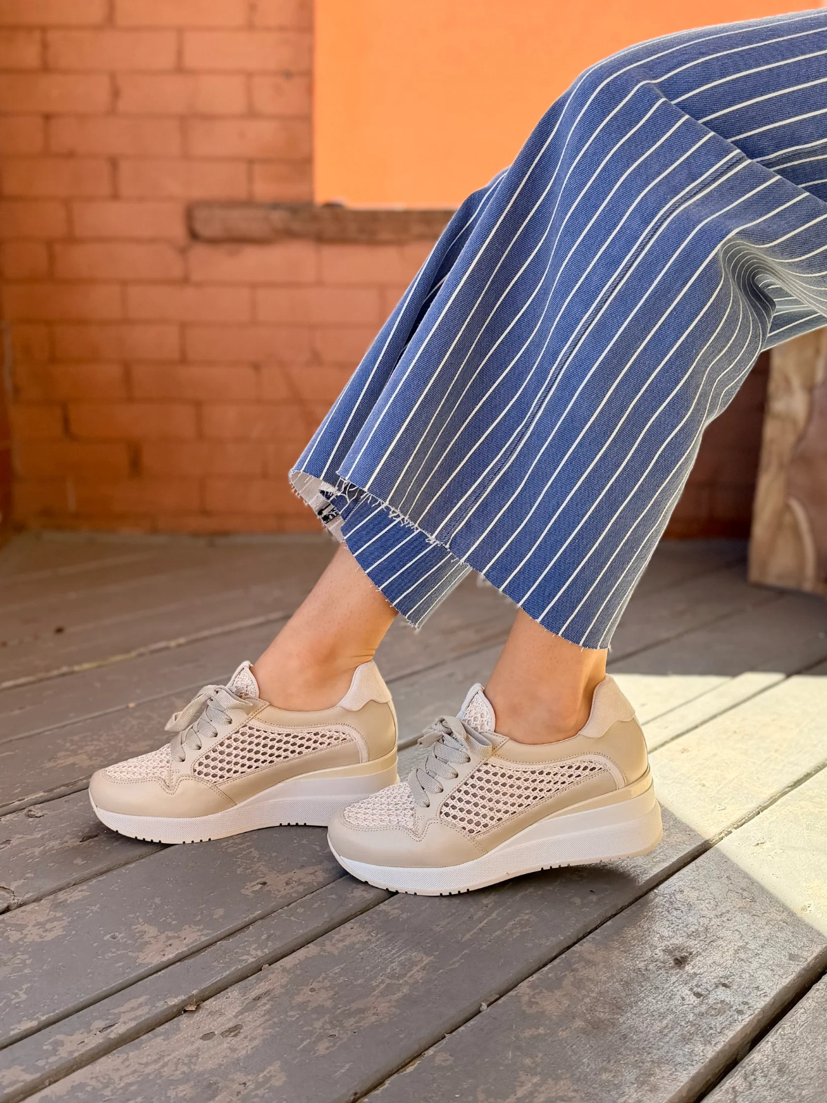Softwaves Gisal 8.99.18 Wedge Sneaker in Almond/Coco