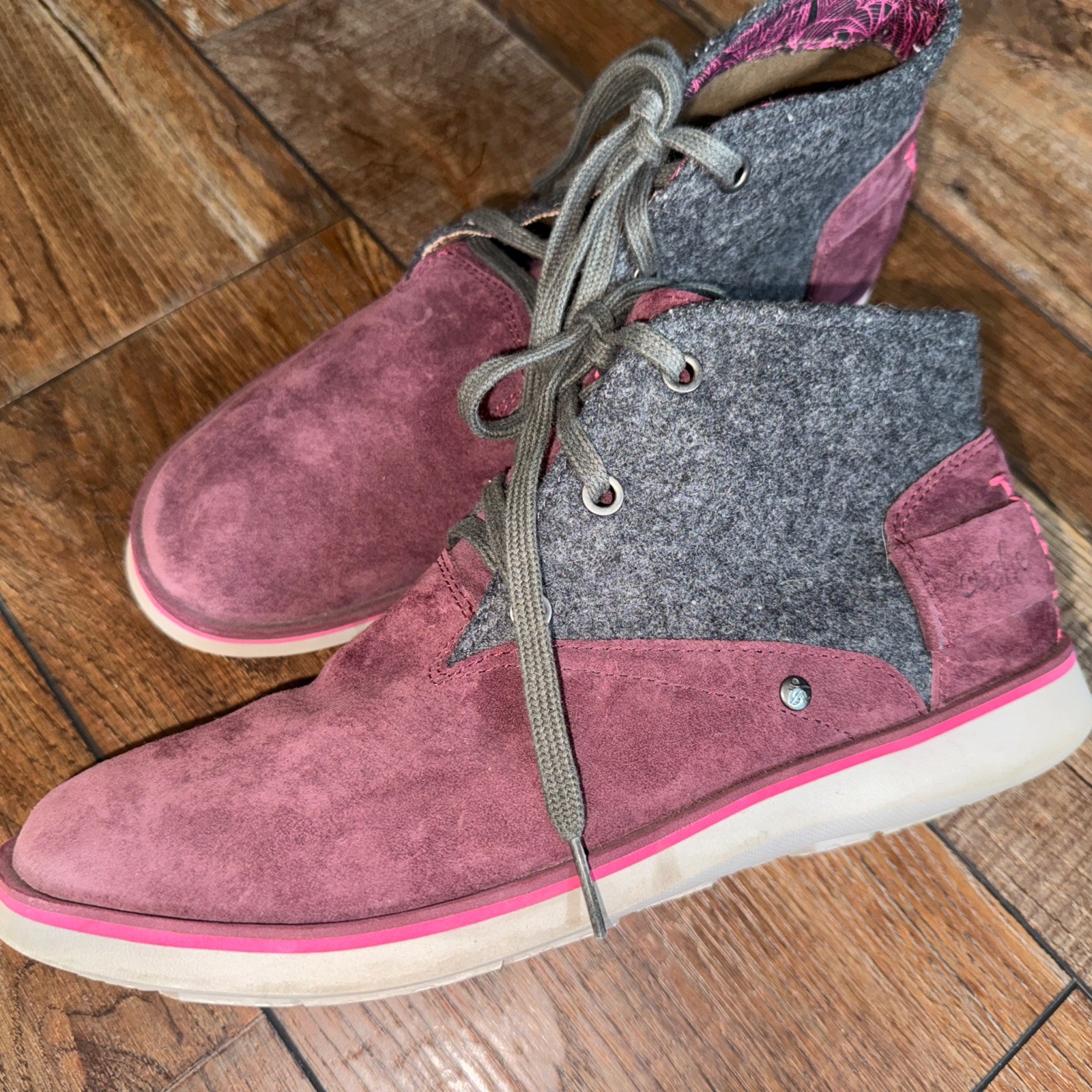 CUSHE Manuka Lite Desert Womens Chukka Boot Sz US 9 EU 40 Wine Surf Comfort