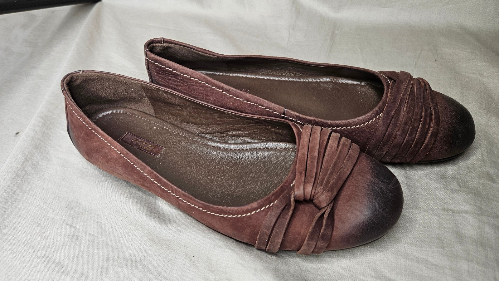 Ecco Ballet Flats Womens SZ US 8 – 8.5 EUR 39 Brown Leather Round Toe Comfort