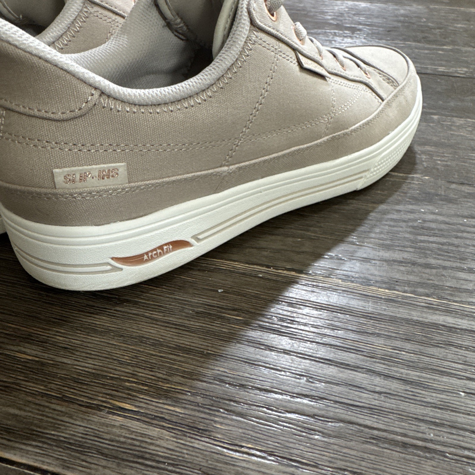 Skechers Women’s Size 10 Arch Fit Arcade-See Ya There Hands Free Slip-in Sneaker