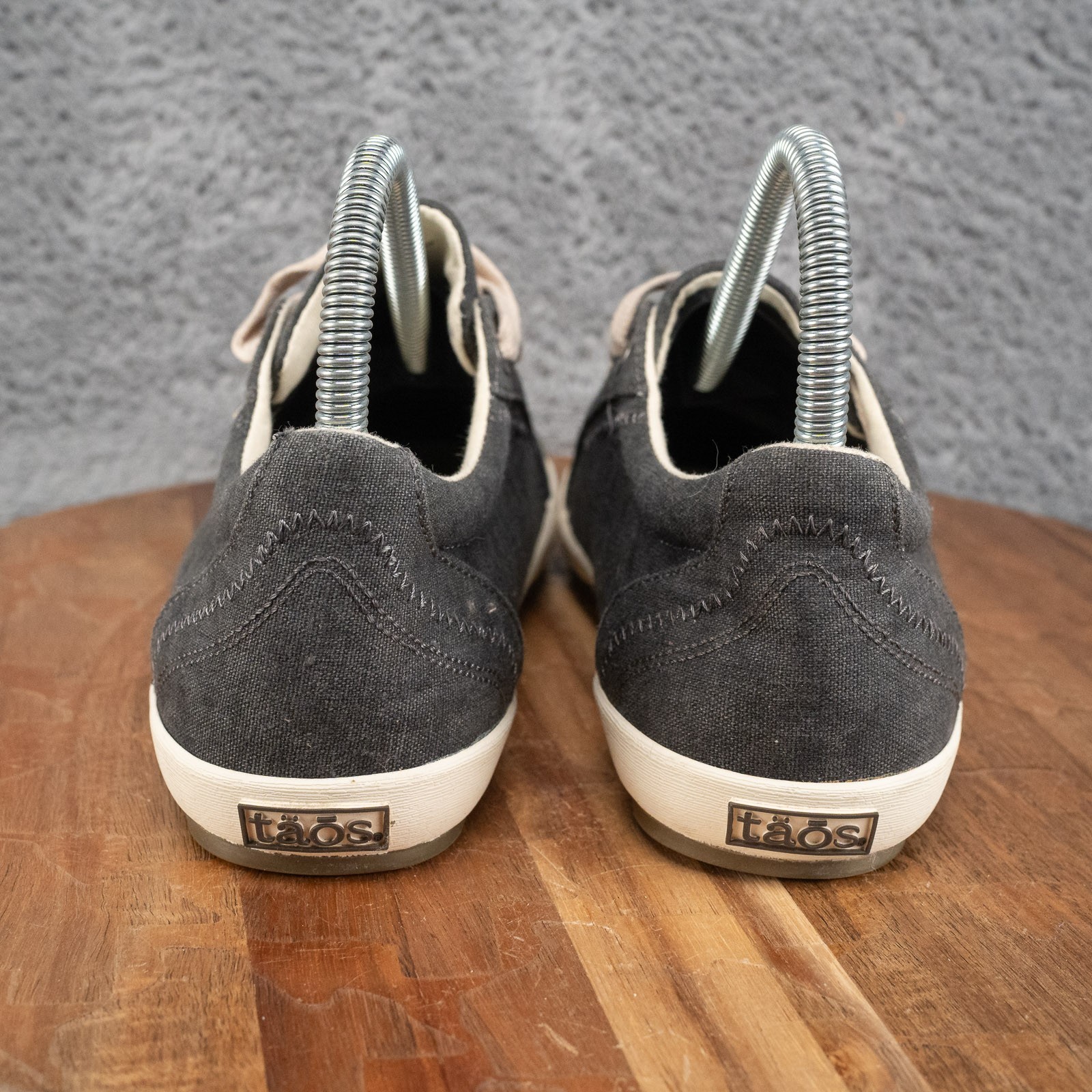 Taos Womens Star Sneaker Size 7.5 Dark Gray Washed Canvas Lace Up Walking Shoe