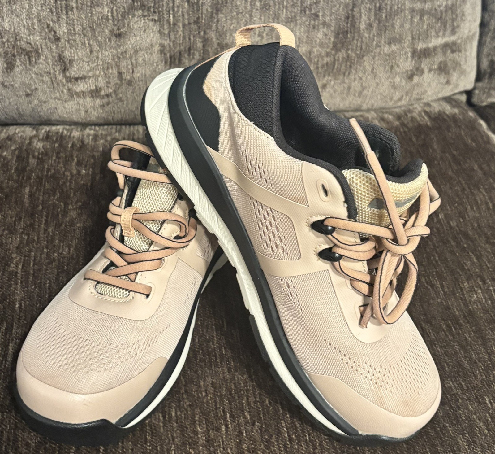 BOGS Sandstone Knit Low TR Composite Safety Toe Taupe Women’s 7