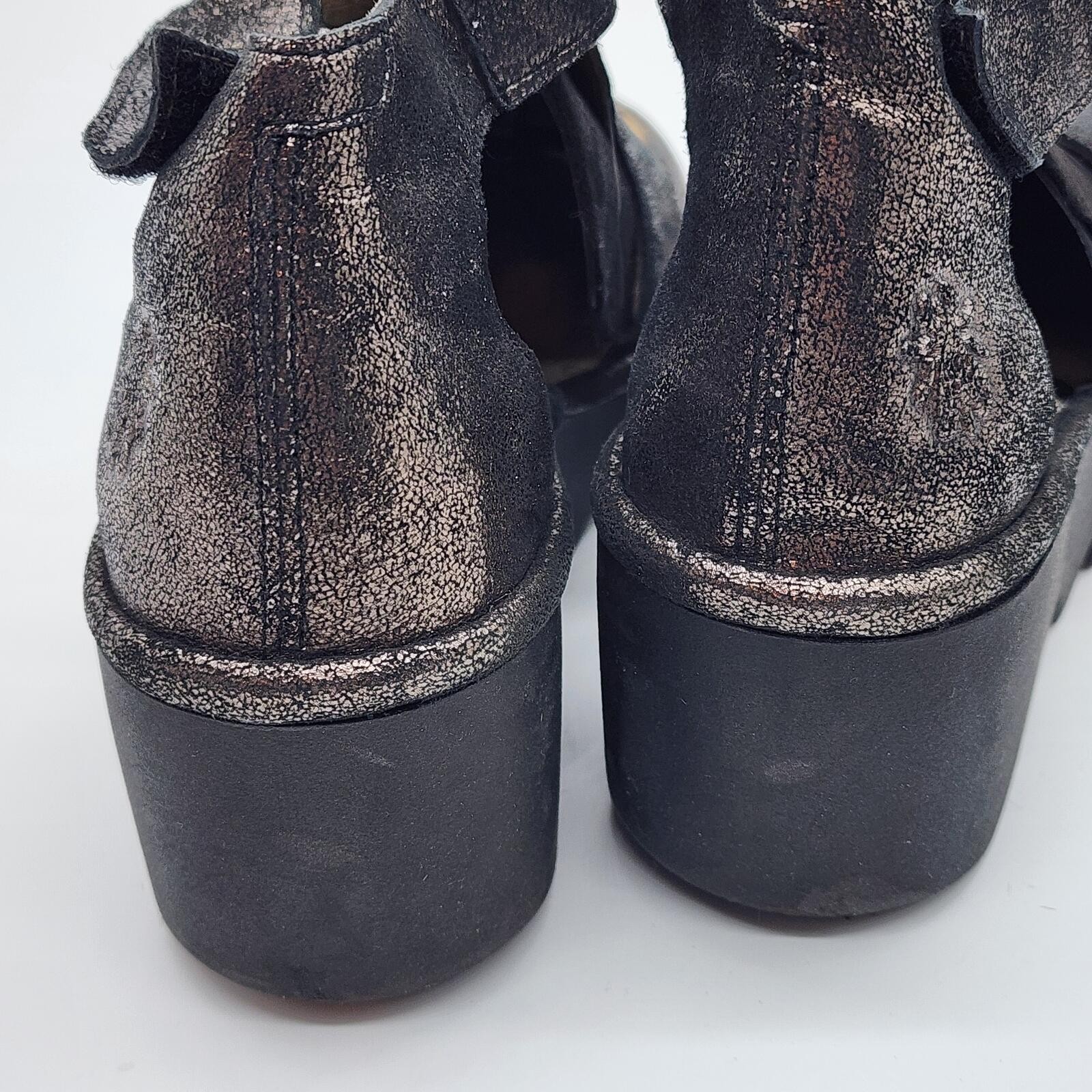 FLY LONDON Bezo Graphine Leather Wedge Sandals 39 worn once 8 8.5