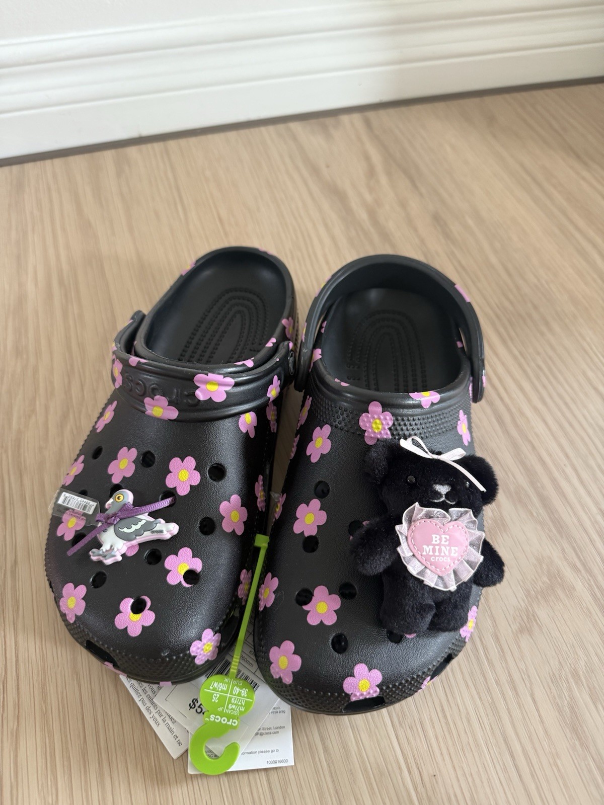 Crocs Flower Bear Dove. Size W9