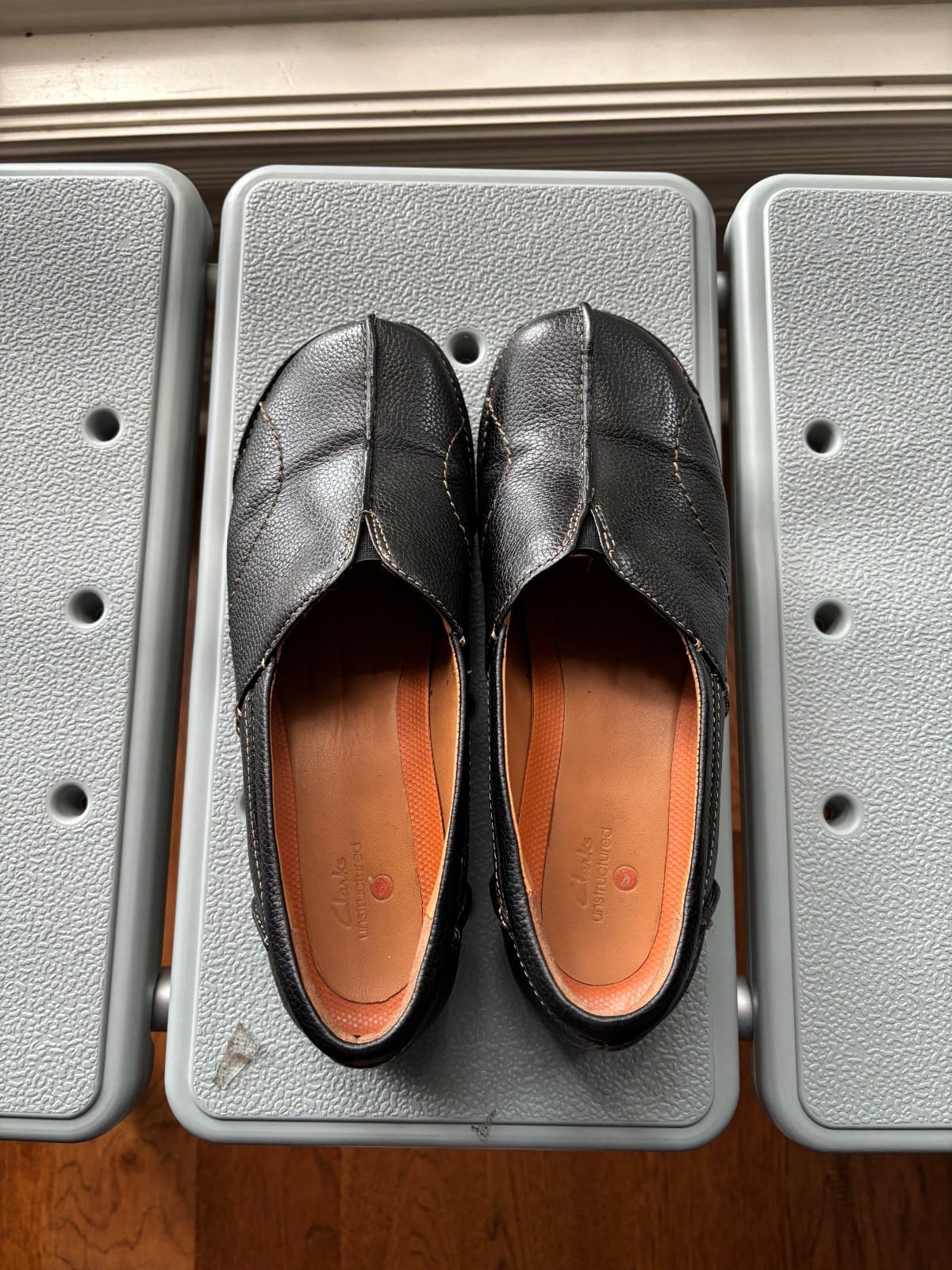 Clarks UN Loop Stride Shoes, 8 Wide, GUC