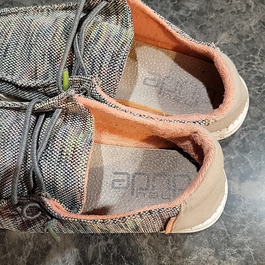 Hey Dude Wendy Sox Women’s Size 9 Slip On Shoes Peacock Pink Casual Comfort