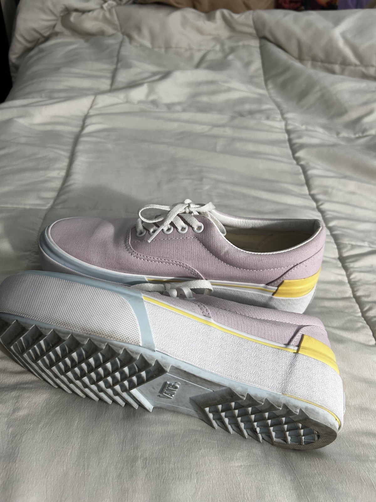 Great condition Vans shoes, women size 9.5 womens low rise platform Purple
