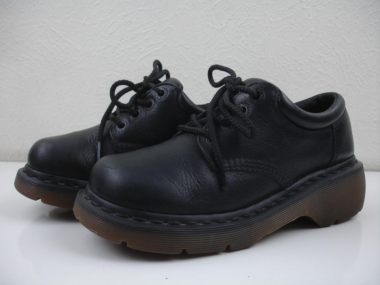 Women’s UK 5 US 7 M Dr. Martens 2B98 Black Leather Lace-Up Creepers Chunky Shoes