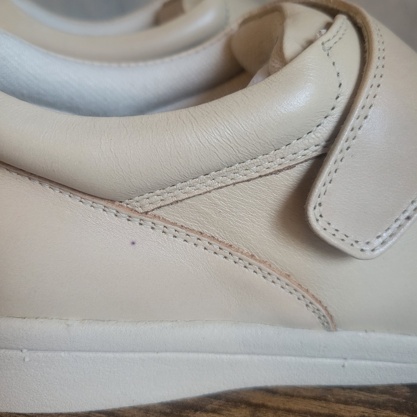 Advance Comfort Footwear Drilex Eco Leather Hook & Loop Sneaker Beige 10M E836