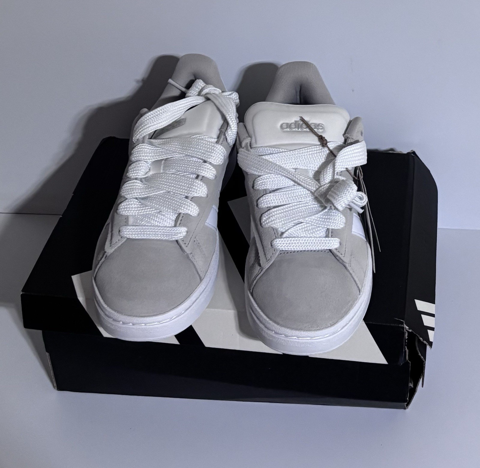 Women’s Adidas Grand Court Alpha 00s 7.5 Grey