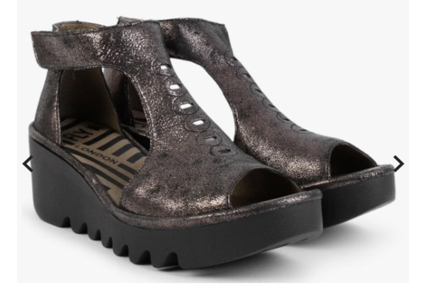 FLY LONDON Bezo Graphine Leather Wedge Sandals 39 worn once 8 8.5