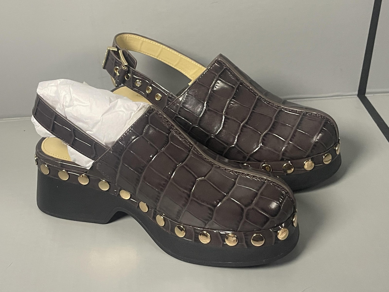 Michael Kors Esra Clog Shoes Womens Size 5 Brown Leather Studded Platform Clogs