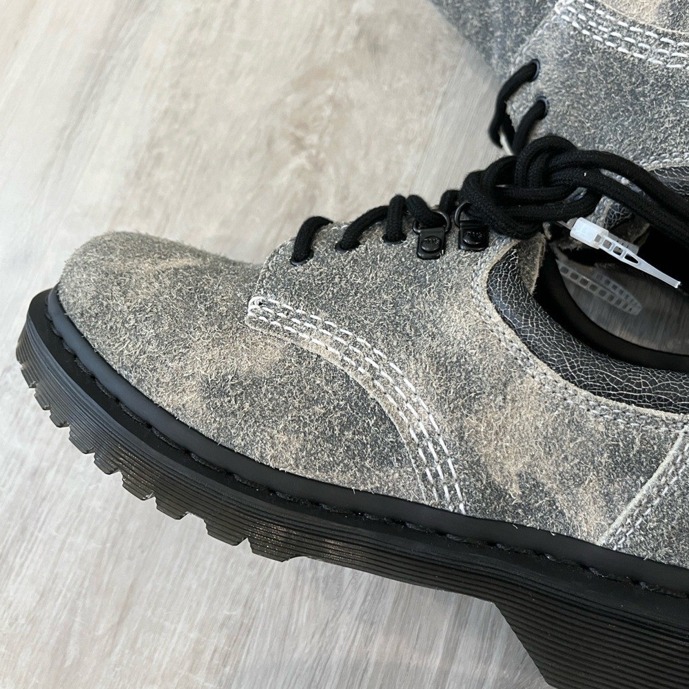 Doc Dr Martens 8053 Stonewashed Hairy Suede Casual Oxford Shoe $160 Womens 7 NEW