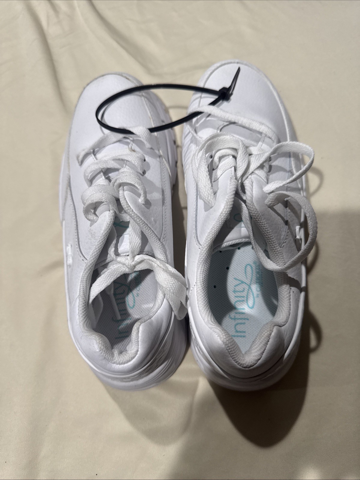 Cherokee Infinity Womens Flow White Lace-Up Nursing Sneaker Shoes Size 8