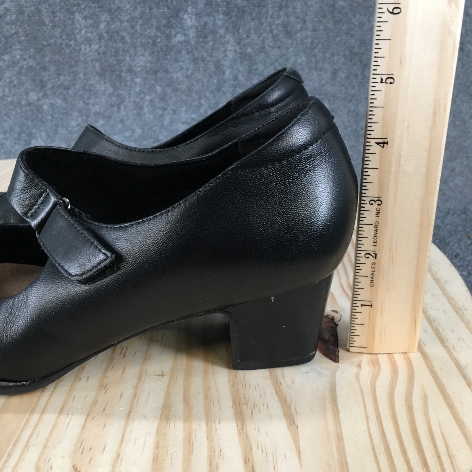 Unstructured By Clarks Shoes Womens 8.5 Wide Mary Jane Black Almond Toe Block