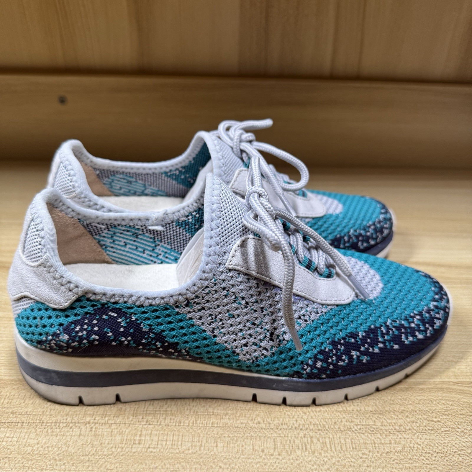 SOUL NATURALIZER Charlie-Knit Slip-on Sneakers Blue Ombré Size 6.5 Comfort