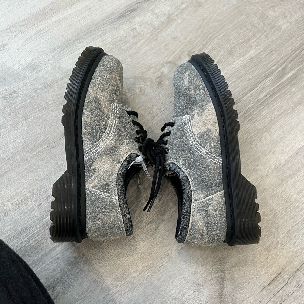 Doc Dr Martens 8053 Stonewashed Hairy Suede Casual Oxford Shoe $160 Womens 7 NEW