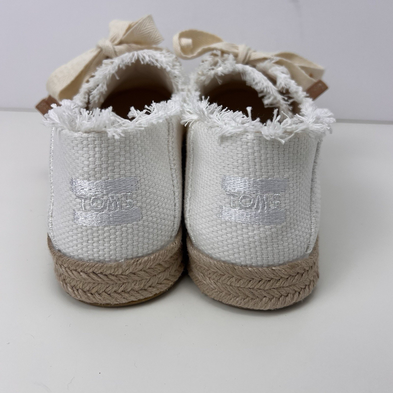 NWOT Woman’s Size 10 Sneakers TOMS Carolina Lace Up Platform Espadrille Sneaker