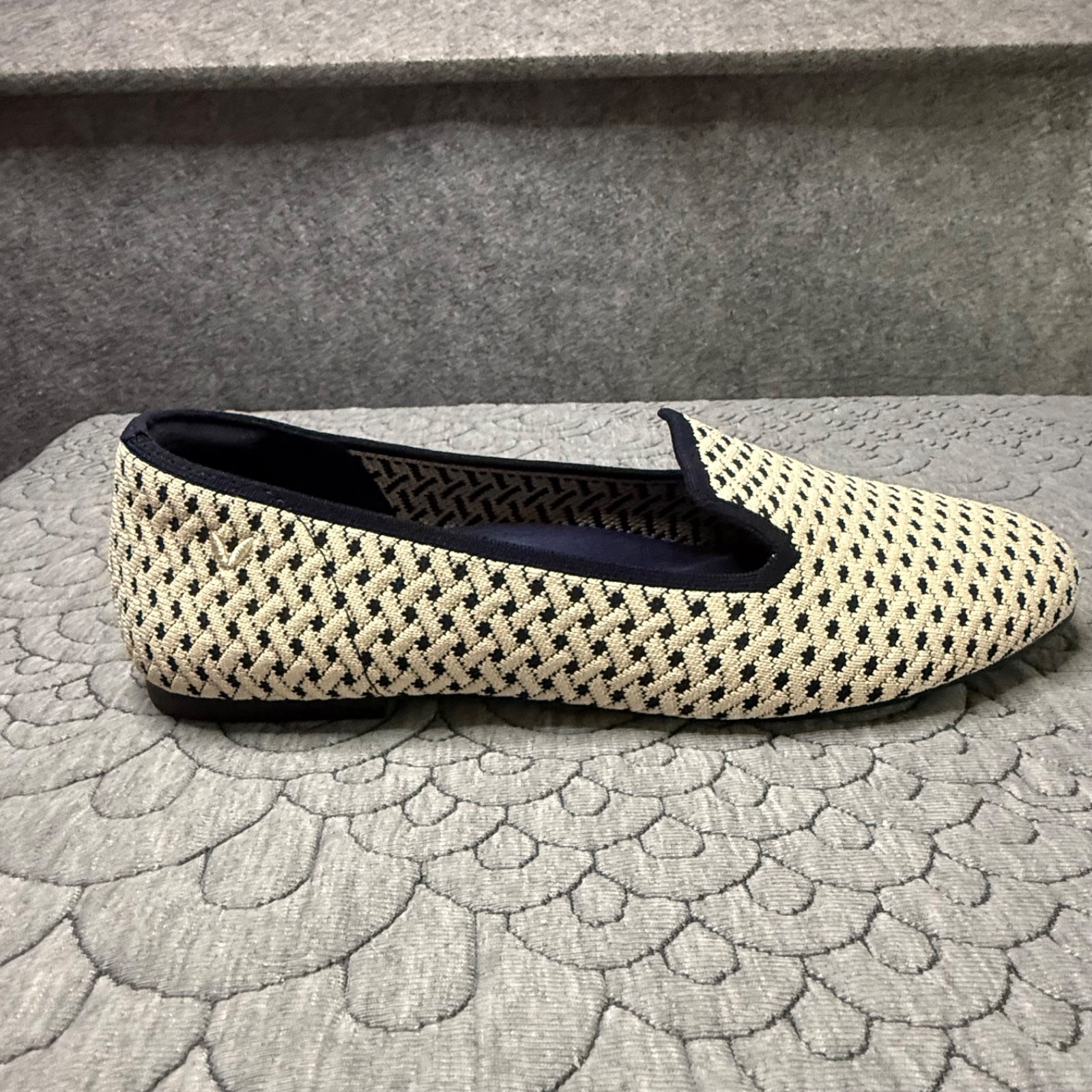 Vivaia Audrey Round-Toe Woven Knit Geometric Pattern Loafer Womens Size 9-9.5