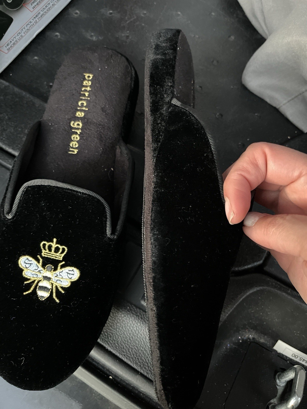 Patricia Green Slipper Slip-on Mule Black Velvet Embroidered Bees New 8