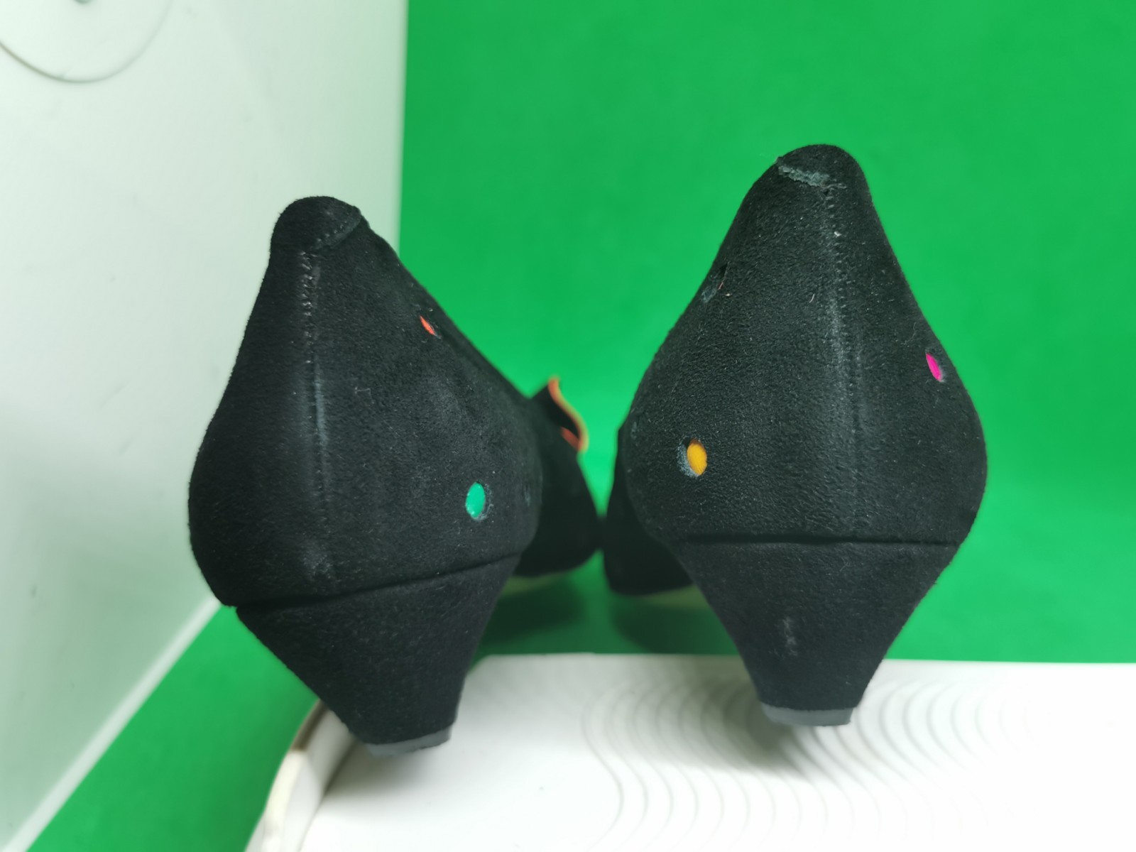 Deadstock Vtg 80’s 90’s Cha-Raye Spain Low Pumps Heel Dot Colorful Suede RARE 10