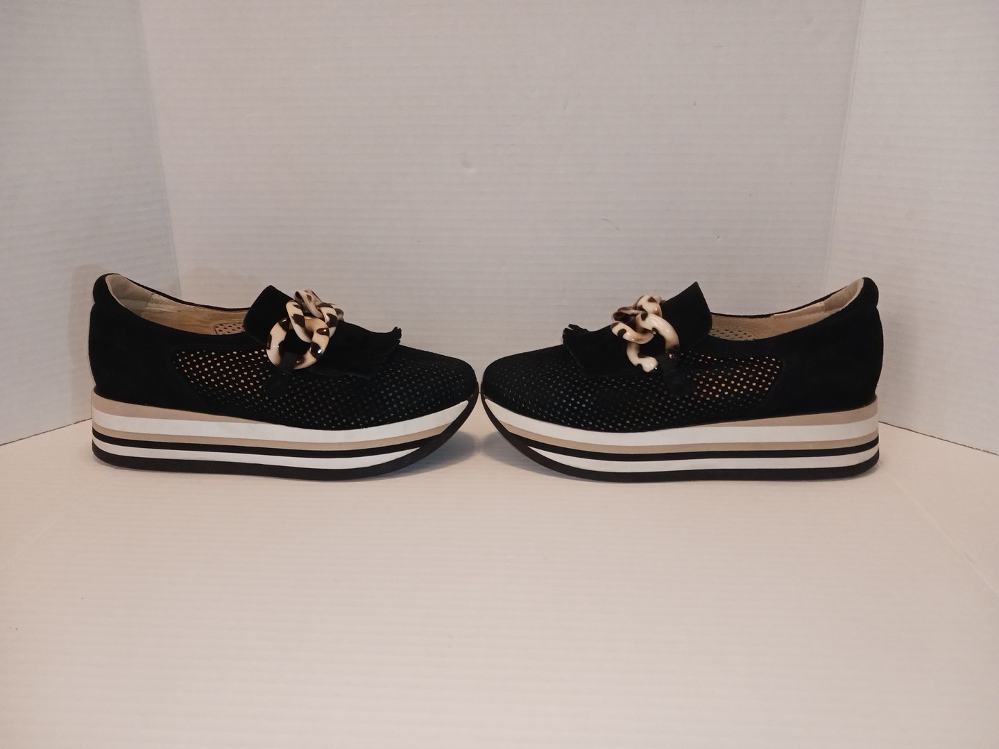 Softwaves Cadie 36 1/2 Women’s Sz 6 Shoes Black Arch Support Platform Sneakers