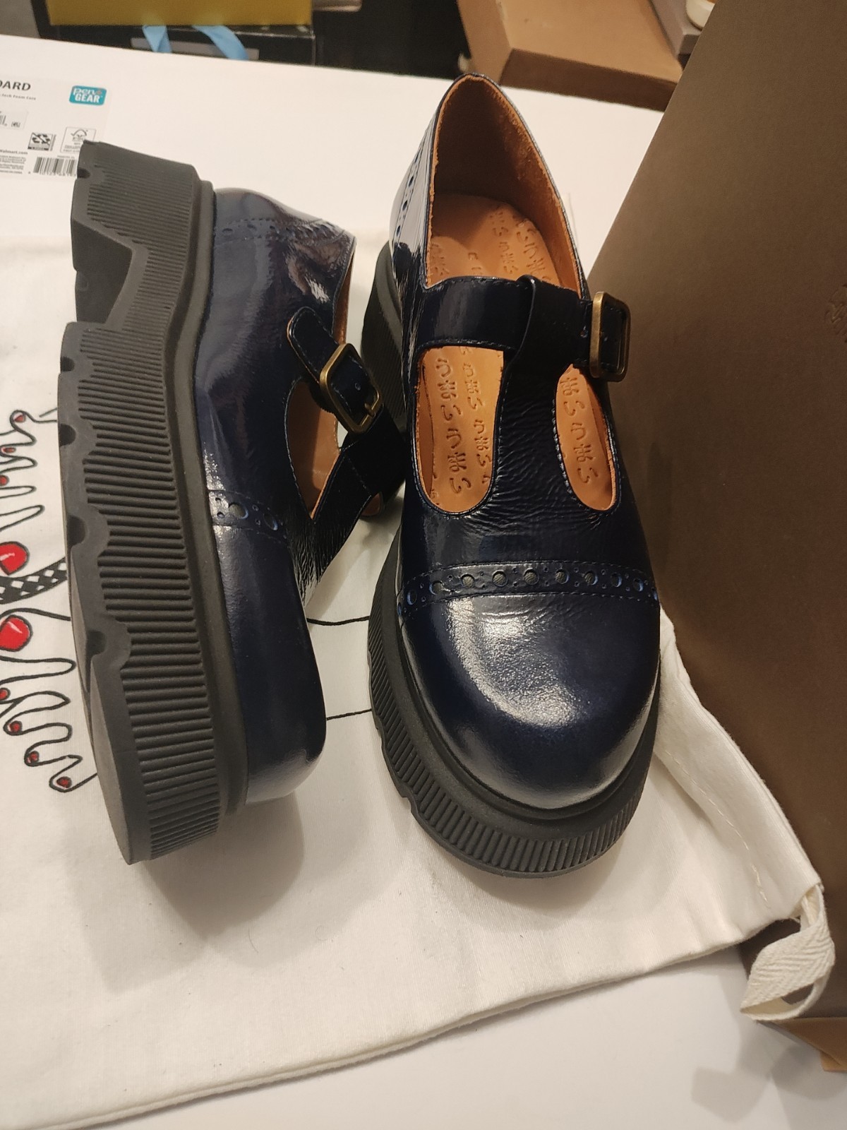 NIB Chie Mihara Qauja Sucre Navy 42