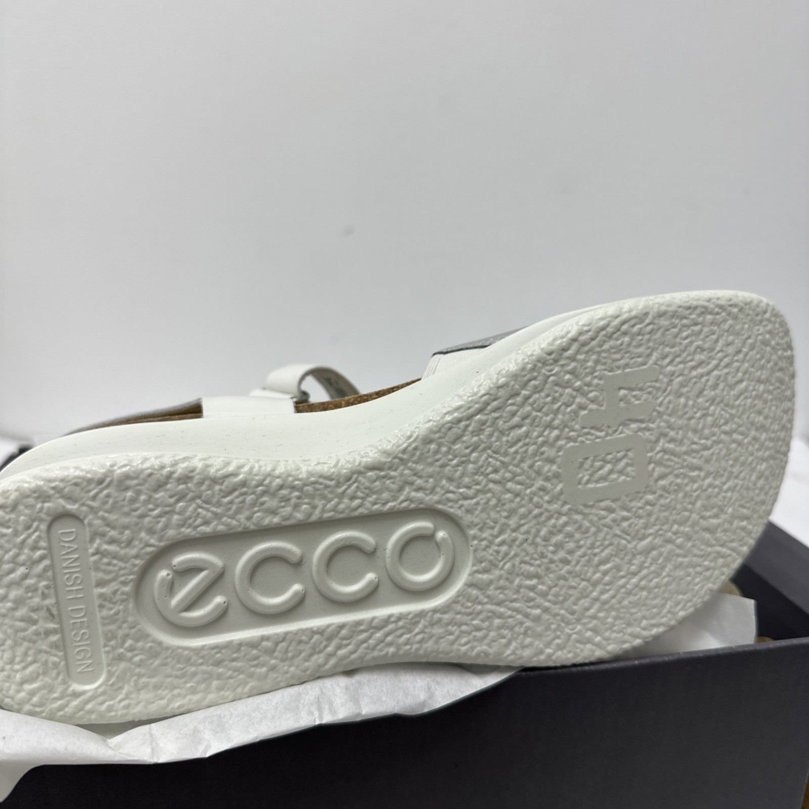 ECCO 272313 – Flowt Wedge Cork Sandals – Silver / White 60989 – Size 9-9.5