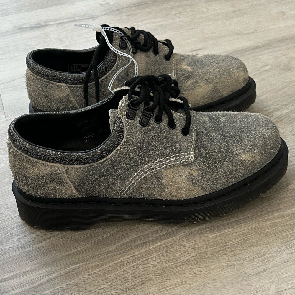 Doc Dr Martens 8053 Stonewashed Hairy Suede Casual Oxford Shoe $160 Womens 7 NEW