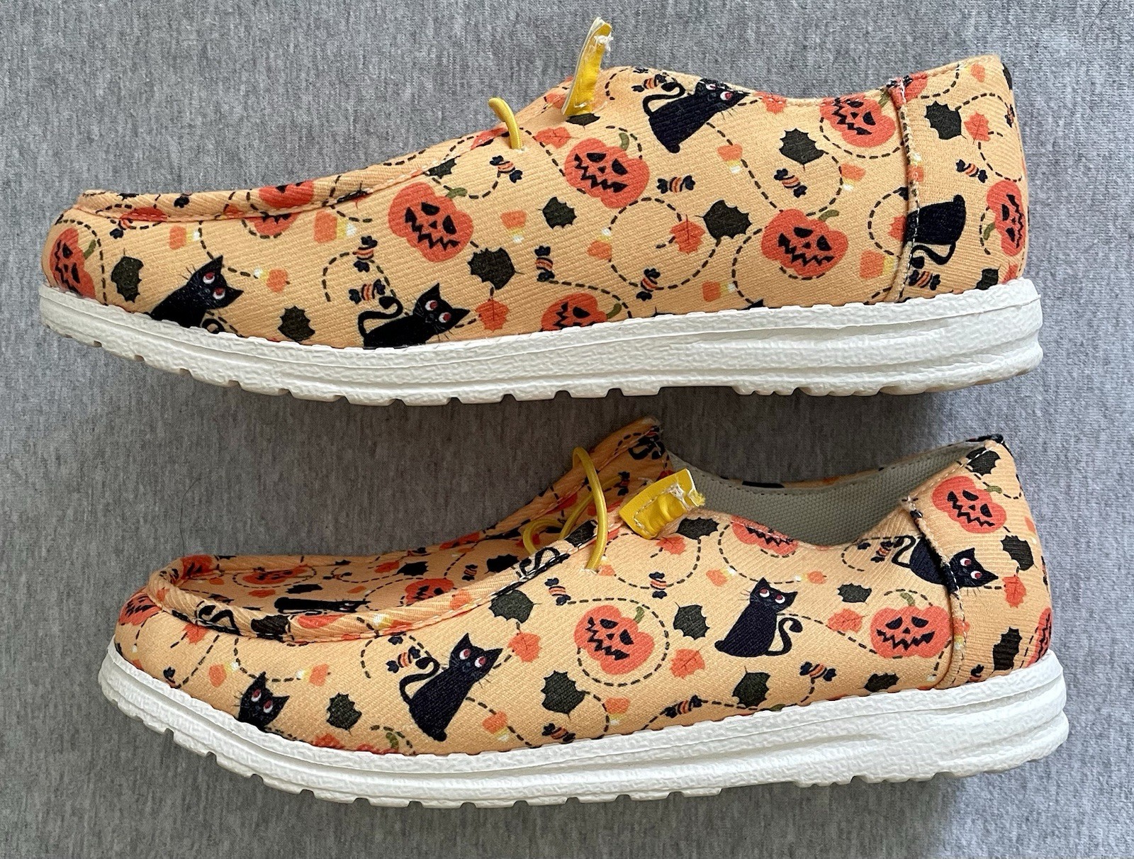 Women’s Halloween Cloth Slip On Shoes Size 40 (9) Orange with Pumpkins & Cats