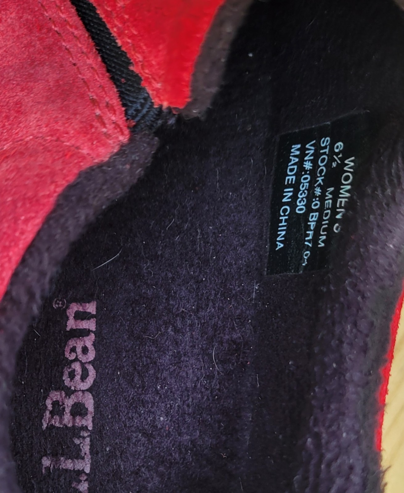 L.L. Bean Red Suede Women Moc Slip-on Walking Hiking Sz 6.5M