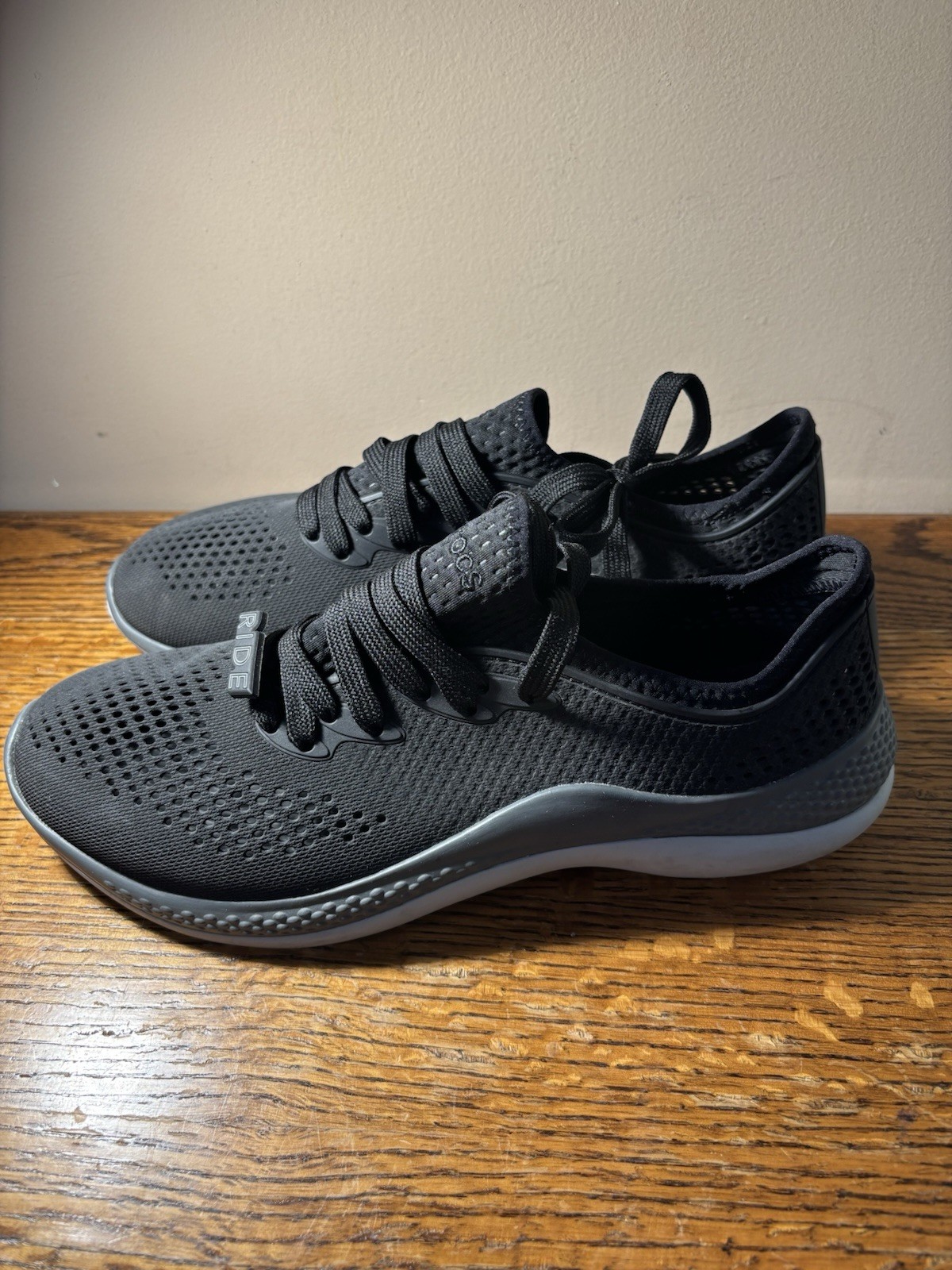 Crocs Womens Literide 360 Pacer 206705 Black Casual Shoes Sneakers Size 10