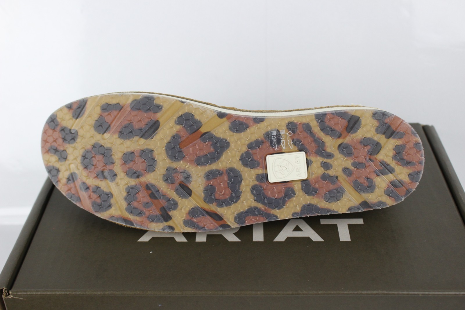 Ariat Women’s Cruiser Rodeo Quincy Brown Bomber American Cowboy 10051028