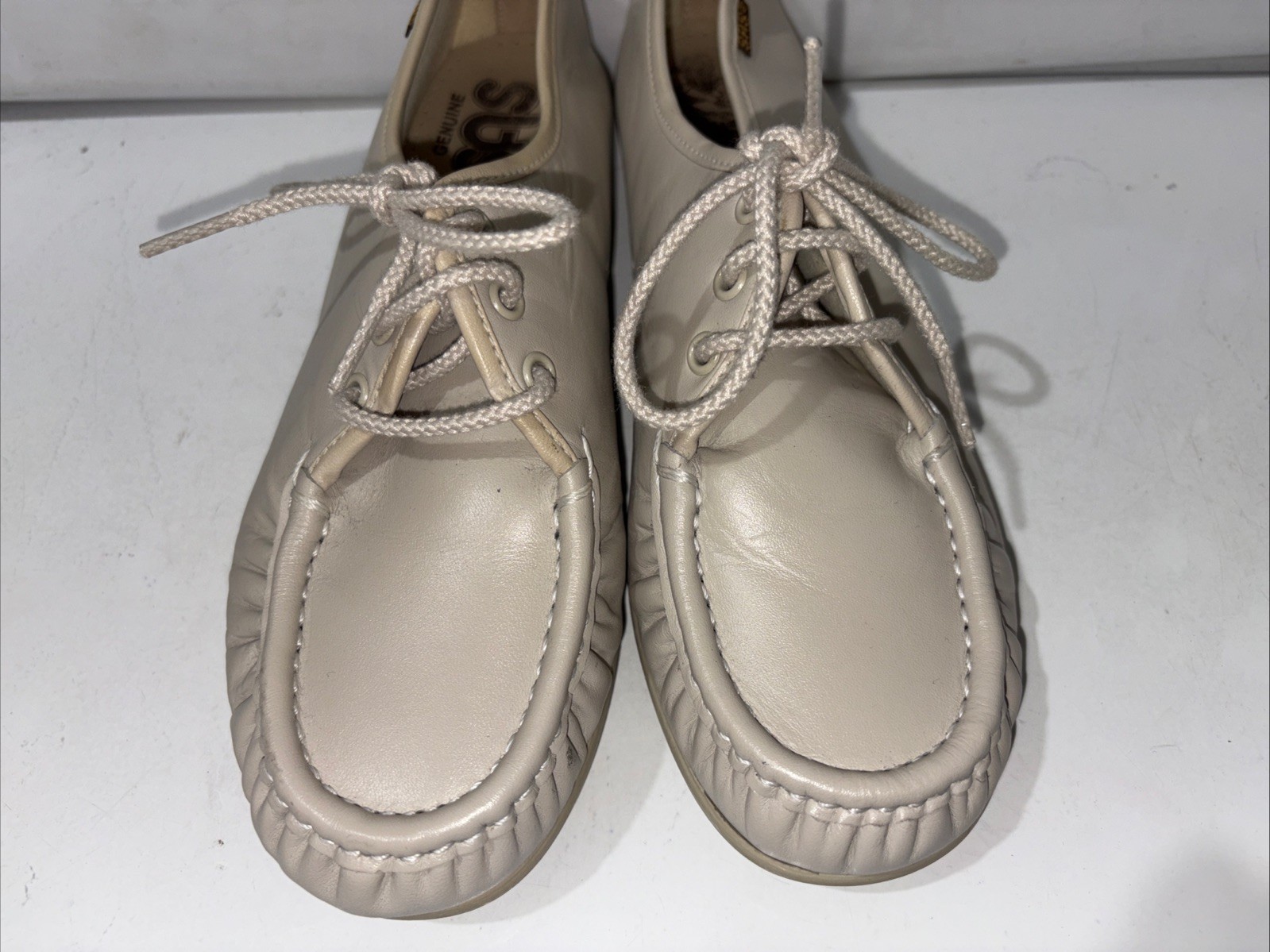 SAS Siesta Womens Shoes 8.5 M Beige Lace Up Leather Handsewn Moccasin USA Made