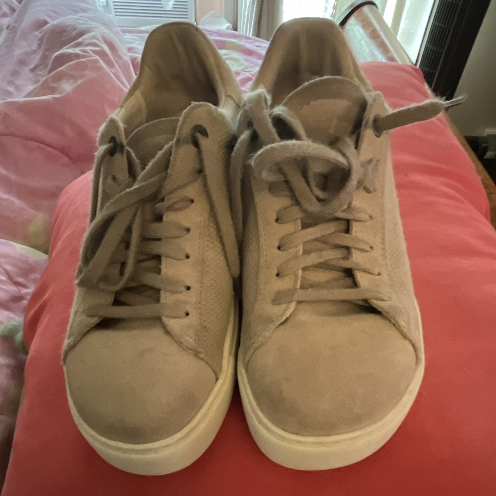 Birkenstock women’s 7.5 Beige Suede Lace-Up Low-Top Sneakers Casual