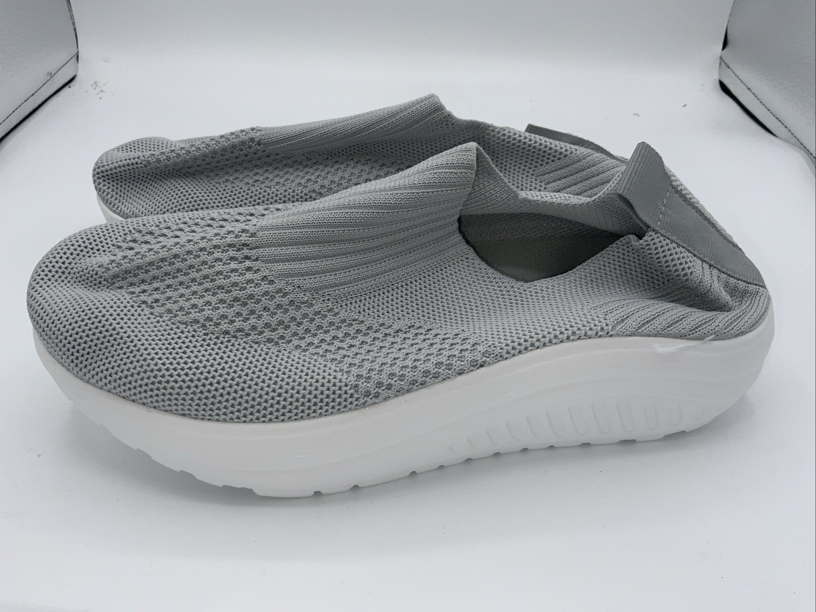 Women’s Lightweight Walking Shoes Breathable Slip On, Grey, Size 12.5