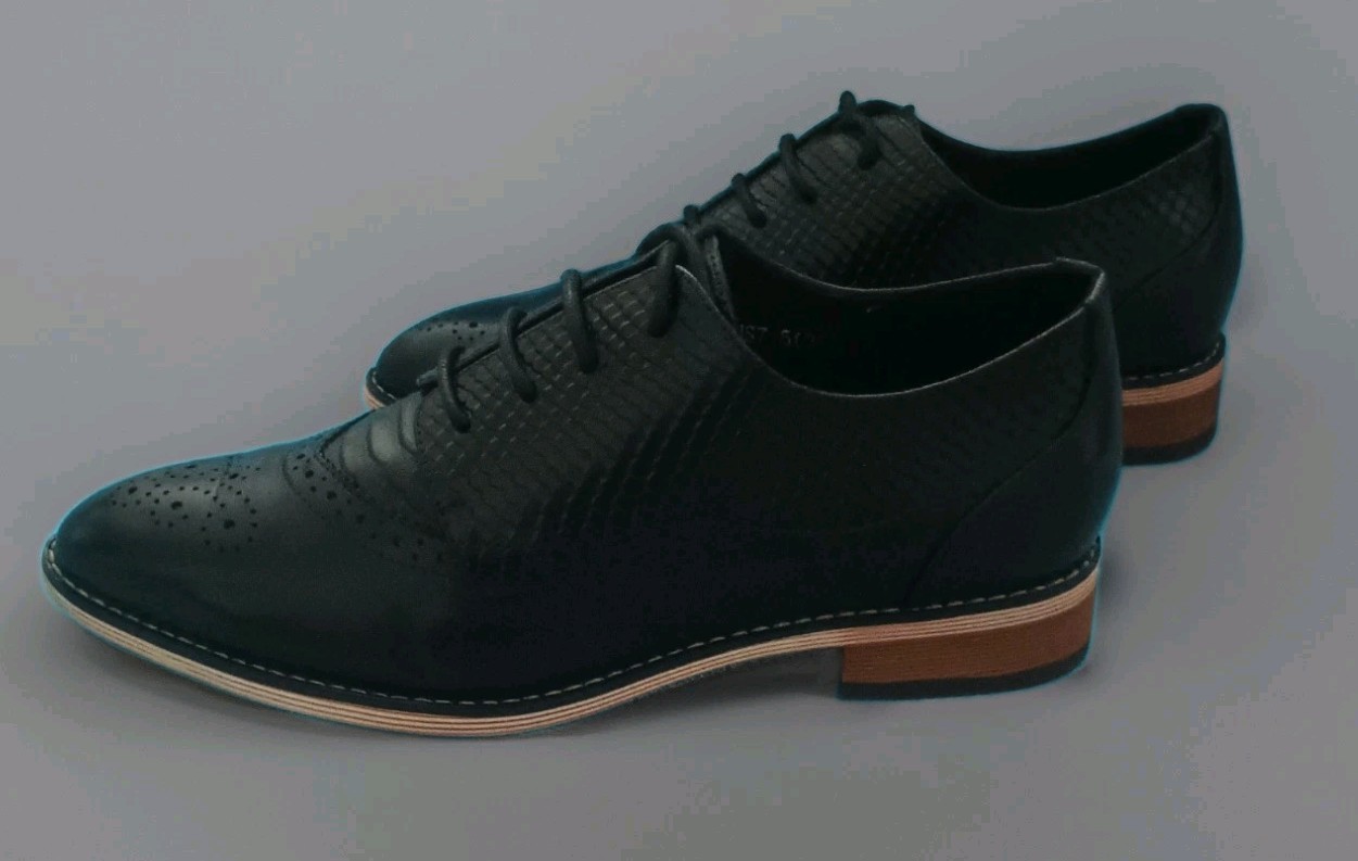 Mona Flying Womens Size 7.5 Leather Flat Oxfords Shoes Snake Skin Pattern