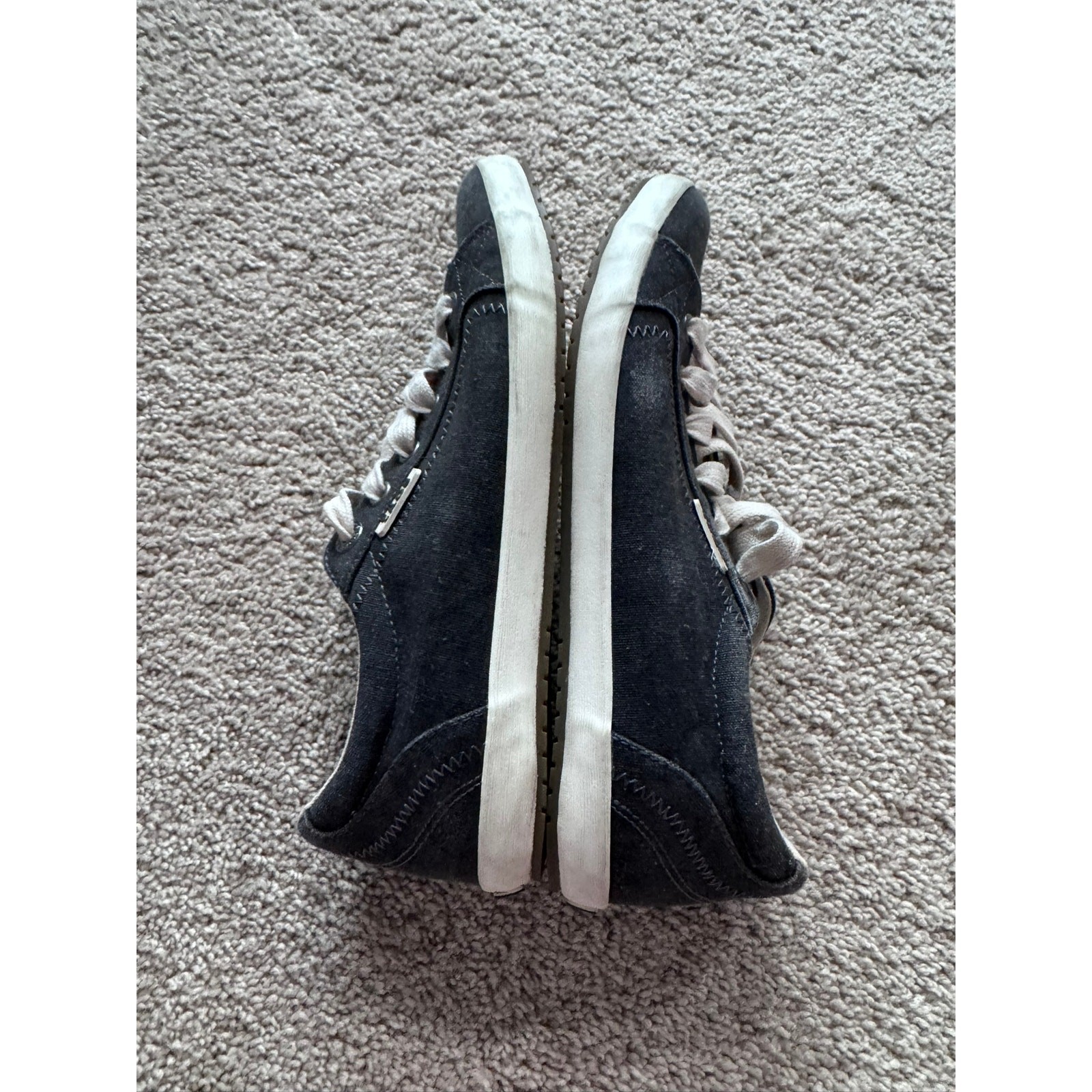 Taos Star Low Top Casual Sneakers Gray Charcoal Washed Canvas Women’s Size 8.5