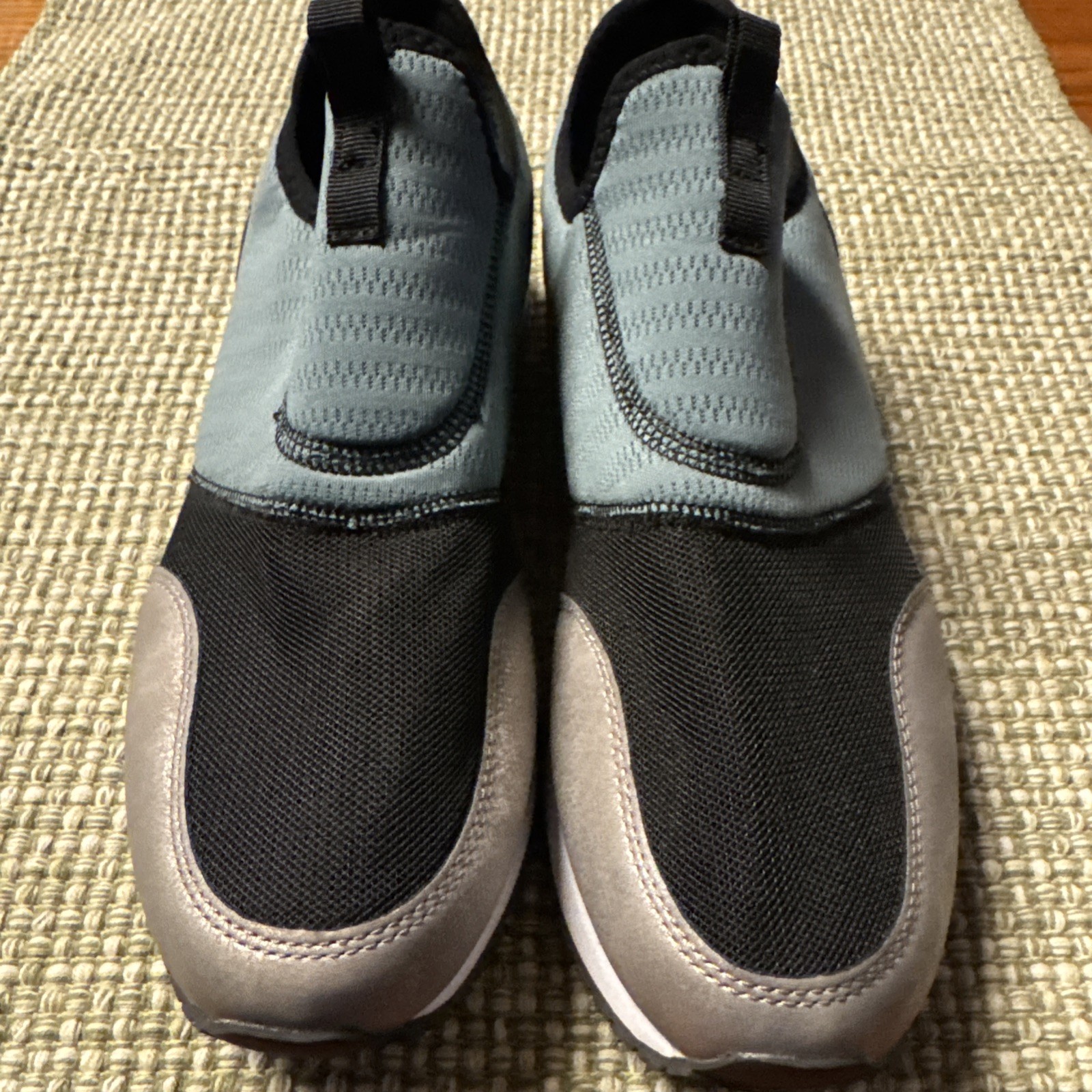 Crane Women Sz 9 Memory Foam Slip-in Walking Shoes Blue Multi New