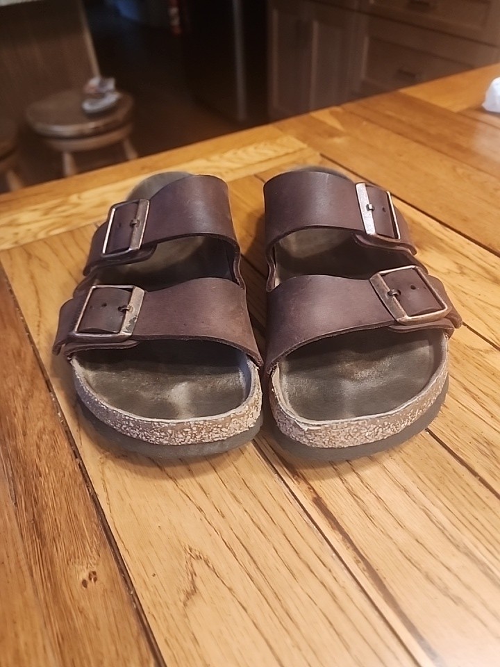 Birkenstock Arizona Soft Footbed Oiled Leather Sandals – Brown
