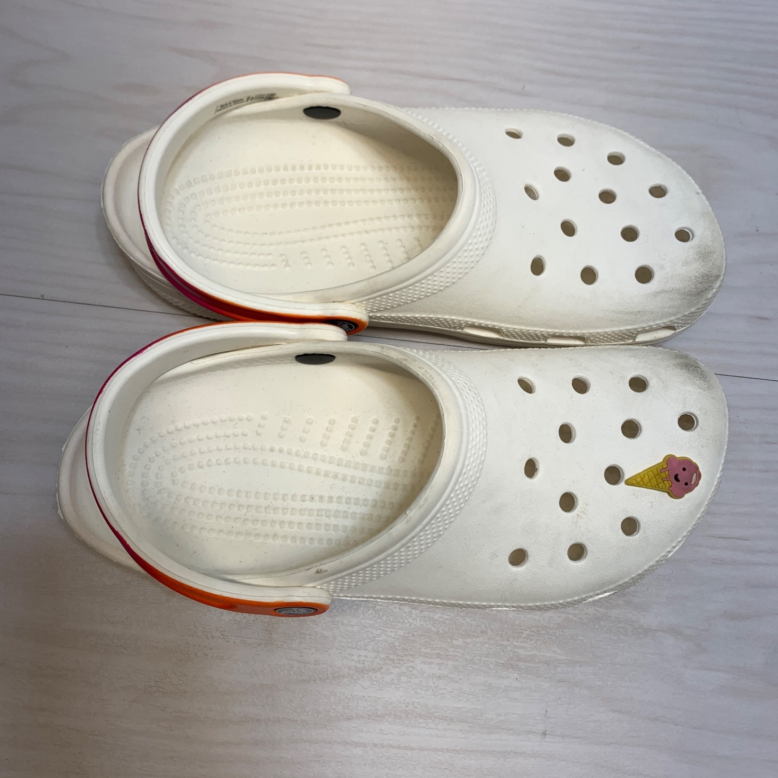 Crocs Classic Clogs Women’s 9 White Multi-color Straps Orange Ombre Sandals