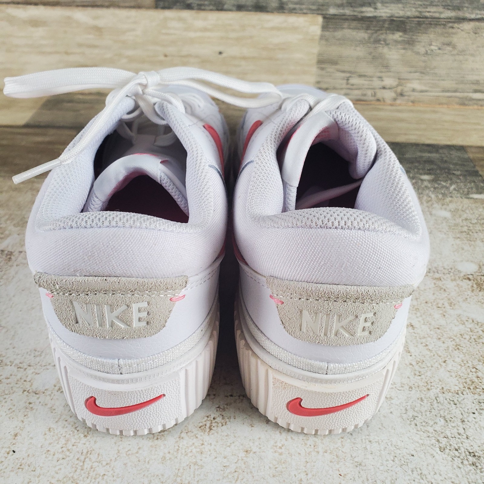 Nike Court Legacy Lift Womens Shoes Sz 9.5 White Red Leather Lace Up Sneakers